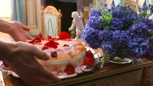 scr33ncaps:Marie Antoinette - Sofia Coppola (2006)