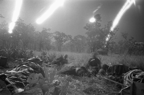 soldiers-of-war:SOUTH VIETNAM. November 18, 1965. Flares from...