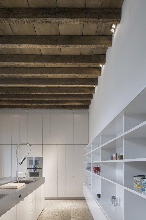 madabout-interior-design:A New Minimalism in Ghent.Designed...