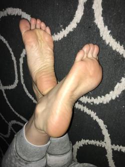 sexy-feet-soles:Soles Saturday!