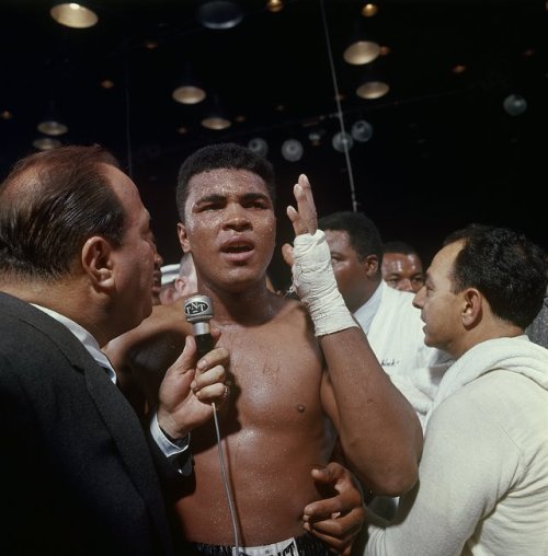 twixnmix:Muhammad Ali (then known as Cassius Clay) vs Sonny...