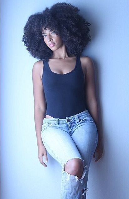 naturalhairqueens:love her body and her hair and her face