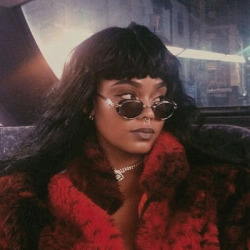 Help with description for hookup site Women on clouds club
