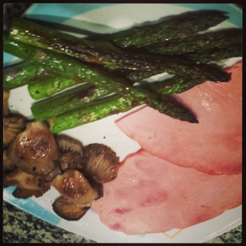 Jamon plancha con trigueros y setas #fitness #lifestile #gim...