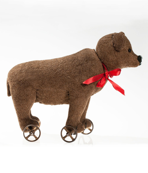 steiff wheeled bear original