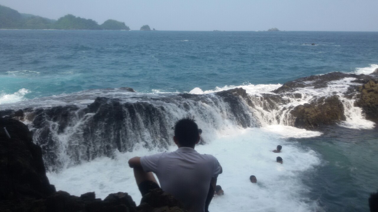 This is the place you can read me  Laguna  Dodo Kiluan 