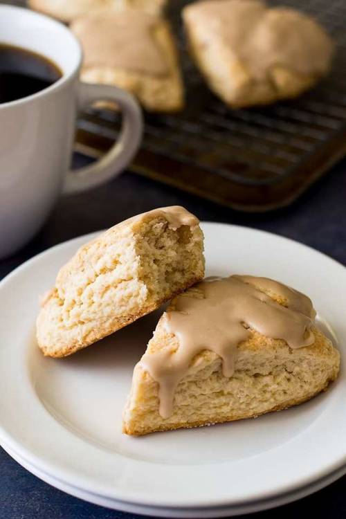 hoardingrecipes:Maple Scones