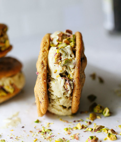 sweetoothgirl:DARK CHOCOLATE, SEA SALT + PISTACHIO ICE CREAM...