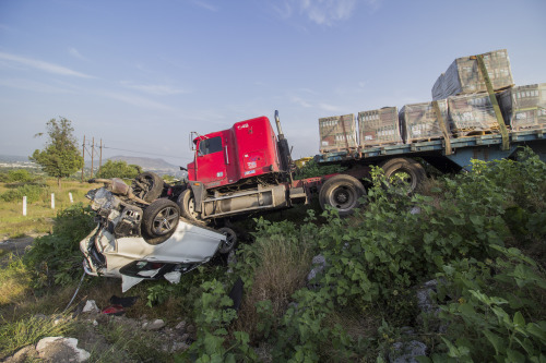 fuerte accidente en la autopista México-Querétaro, provocada por...