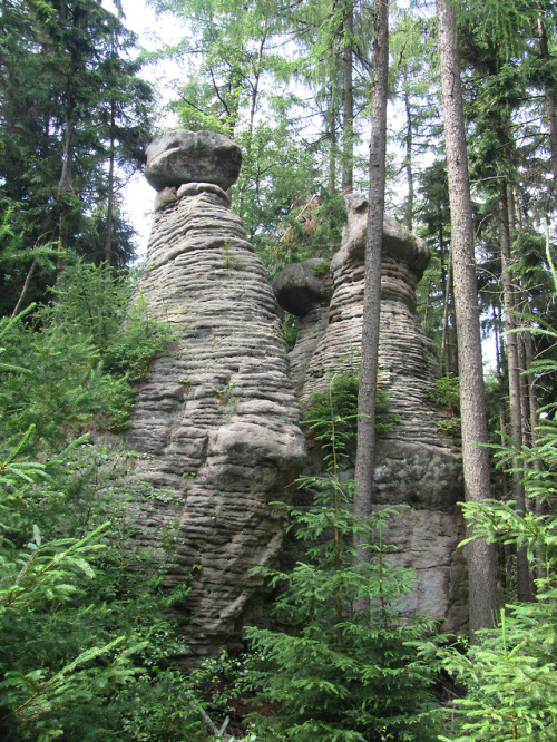 galswintha:Table Mountains - rock mushrooms and river of blood.