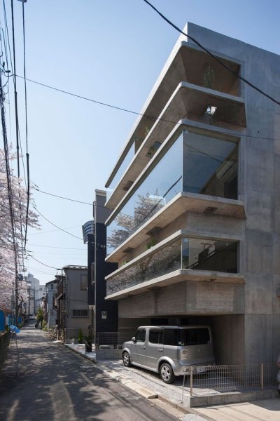 Oriel Window House / Shinsuke Fujii Architects