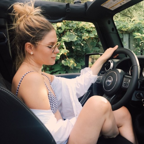 jeep jeep wrangler cute girl gingham gingham bathing suit fashion boho indie myself me hi there hi whats up messy hair messy bun bye vroom vroom pce and love saboskirt h&m levis dirty blonde hair blonde :)