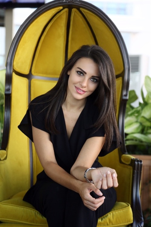 suchfaces:Tuvana Türkay. Turkish