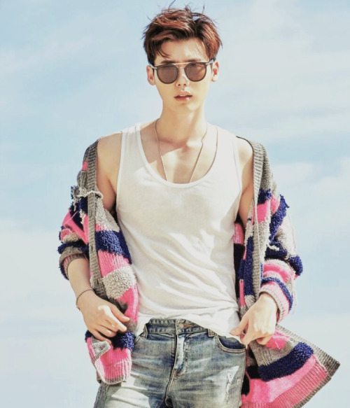 Lee Jong Suk for ARENA Photoshoot : WELCOME TO DEURAMAHUNT!