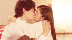 tumblr_nlpcsi7xuW1sp8nkoo10_r1_250.gif