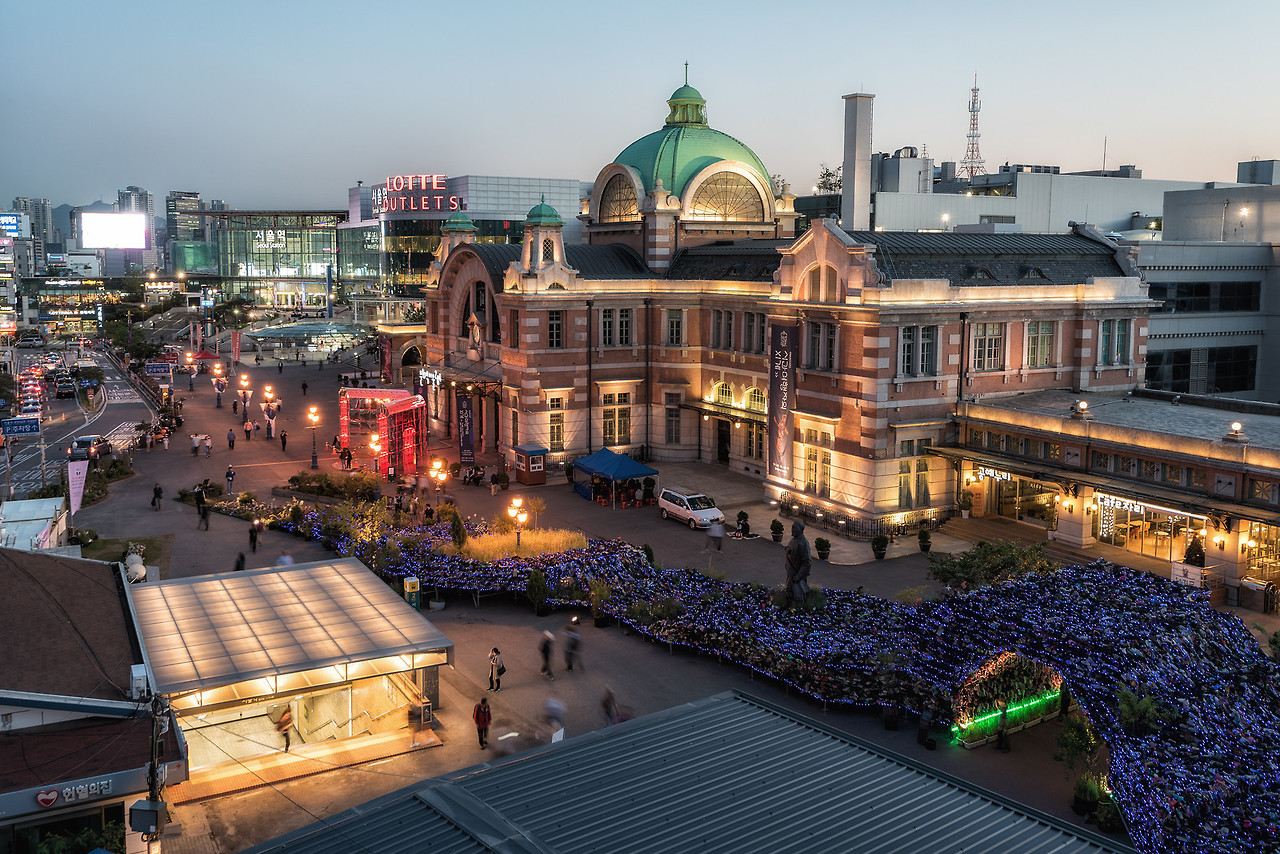 seoul-station-seen-from-seoullo-7017-robert-koehler-travel-photography