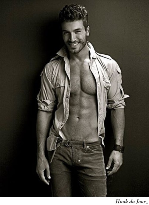 Your Hunk of the Day: Valerio Pino http://hunk.dj/6960
