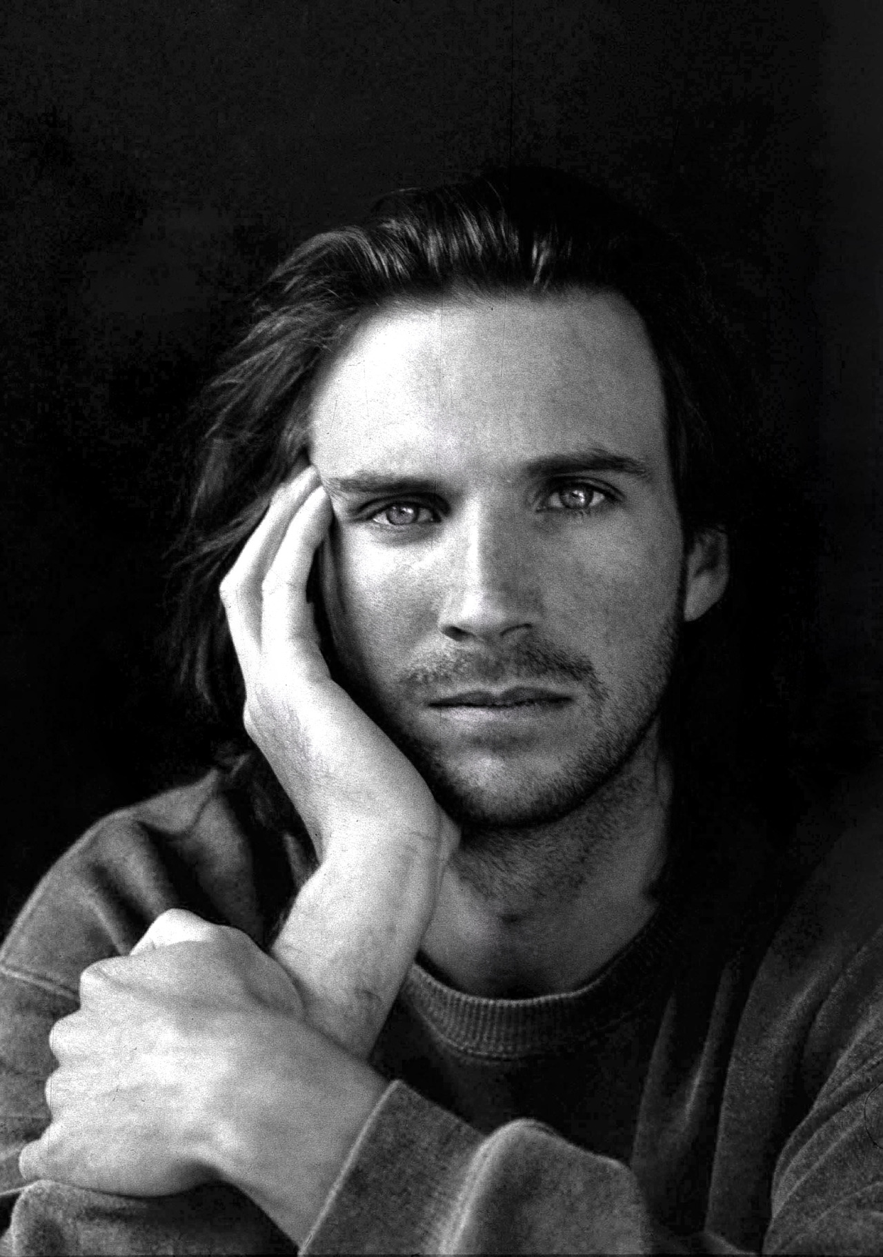 ...Actors And Actresses Hanging Around... — Ralph Fiennes In B&w ...