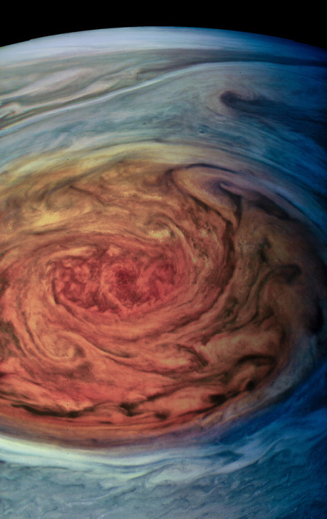 humanoidhistory:An stunning view of Jupiter’s Great Red Spot,...