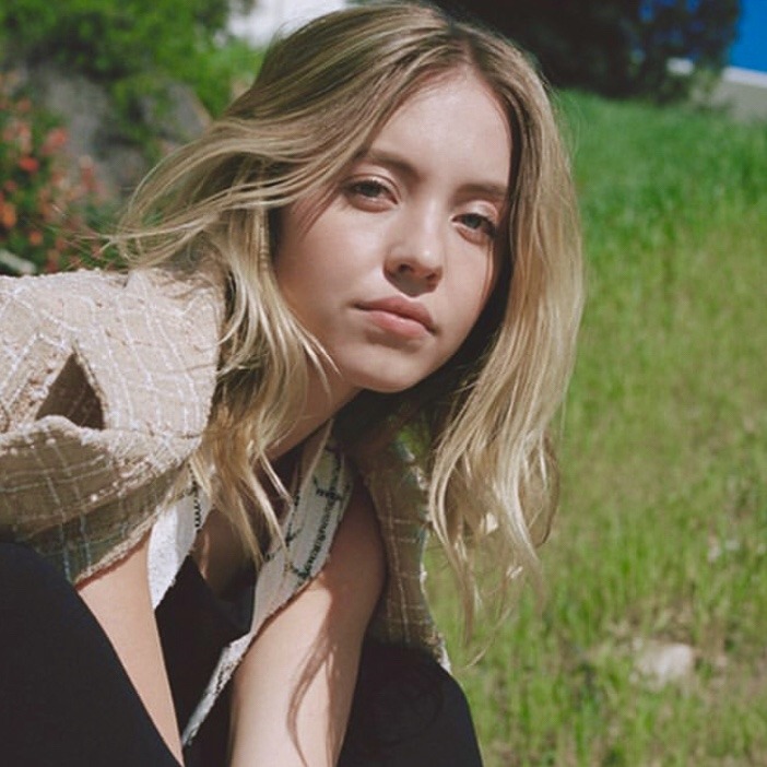 bellas twitter packs - sydney sweeney packs ⊹ like/reblog if you save