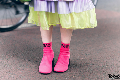 pink sock boots outfit