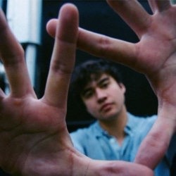 calumspeachy:Calum being his cute self for @calumsababe...