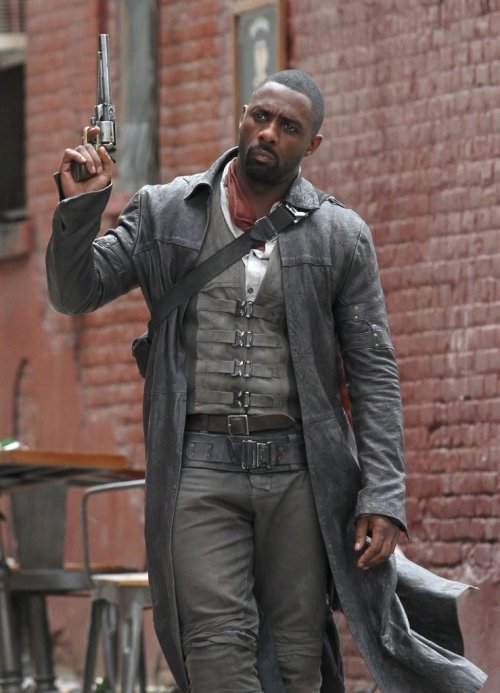 superheroesincolor: Idris Elba as Roland Deschain // The Dark...