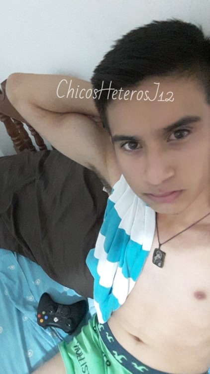 chicosheterosj12:Morrito de 20 años. Didier, Caliente y de...