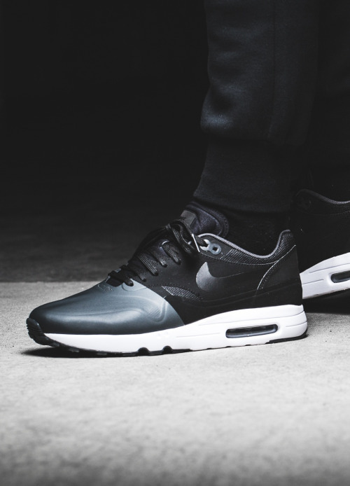 air max ultra 2.0 black