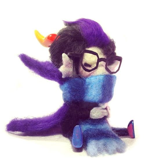 pu-sews:The Eridan Ampora puff I made for my giveaway, here now...