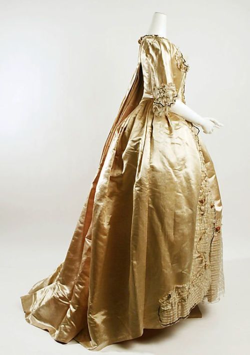 rococo fashion on Tumblr