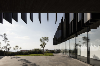 Sheikh Nahyan Centre for Arabic Studies  Intercultural Dialogue / Fouad Samara Architectsph: Ieva Saudargaite