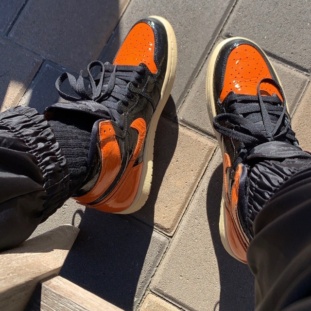 shattered backboard 1s outfit