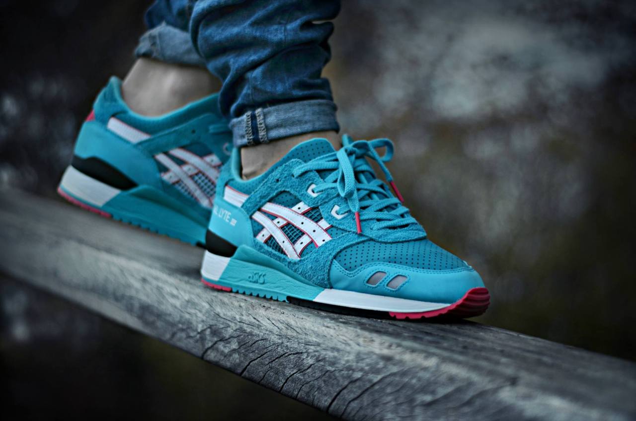 asics bait teal dragon