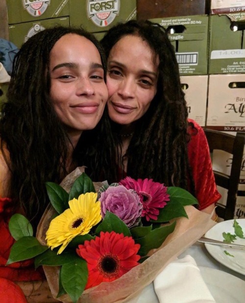 zoekravitzworld:Zoë Kravitz and her mom Lisa Bonet