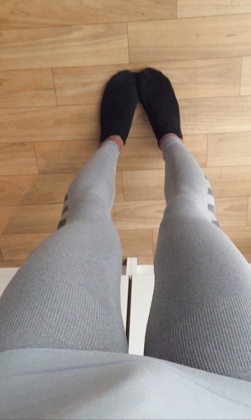 yoga tights tumblr