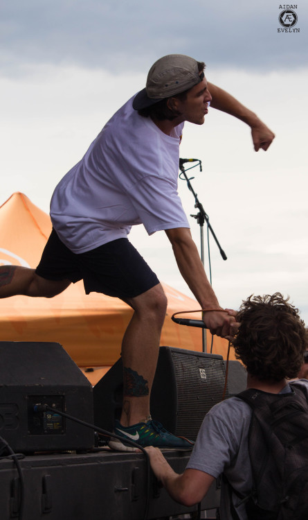 aidanevelynphotography:Knuckle Puck and a fanVans Warped Tour,...