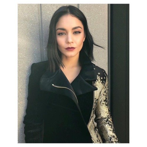 hudgensnews:That blurred lip look: @VanessaHudgens