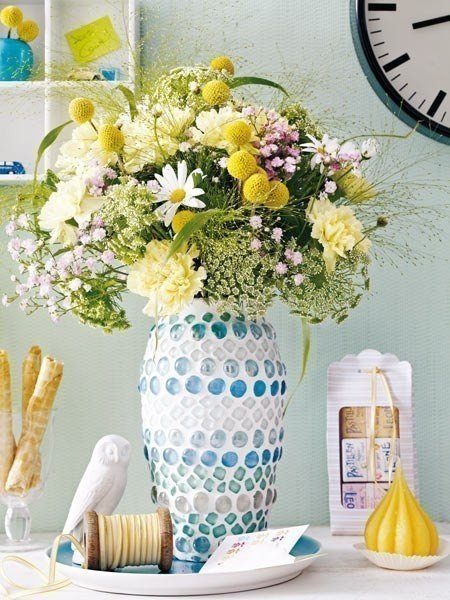 Simple Vase Decoration With Glass Stones Marbles Interior