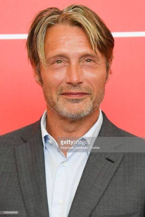 bonearenaofmyskull:emafelix:Mads Mikkelsen at Venice Film...