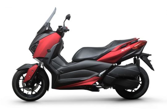 O novo scooter Yamaha XMAX tem preço de R$ 22 mil para compradores que apreciam a agilidade da categoria, mas também querem desempenho.