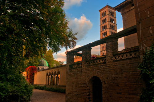 jadatz:Scenes around Potsdam at sunset in October 2009. Photos...