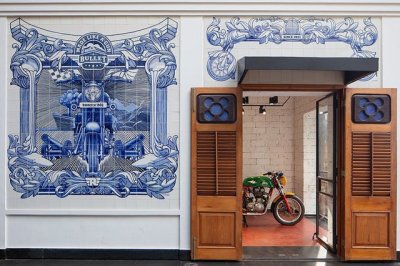 The Royal Enfield Garage Cafe / Studio Lotus 