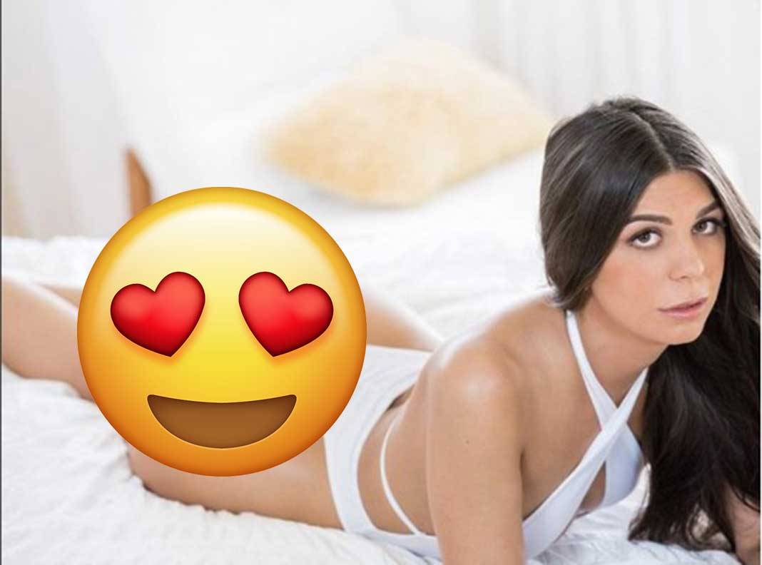 Flapping nudes (53 photos), fotos Fappening, Snapchat, butt 2016