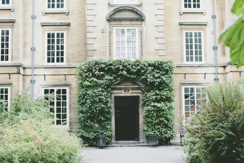 enchantedengland:jacindaelena:Oxford by hjartesmilI have...