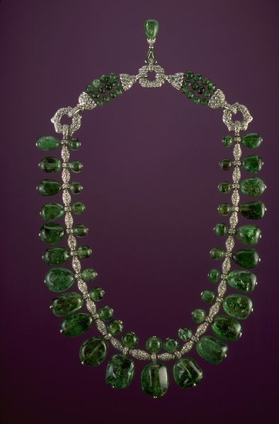 Smithsonian Jewels Spam Post Emerald Necklace Art...