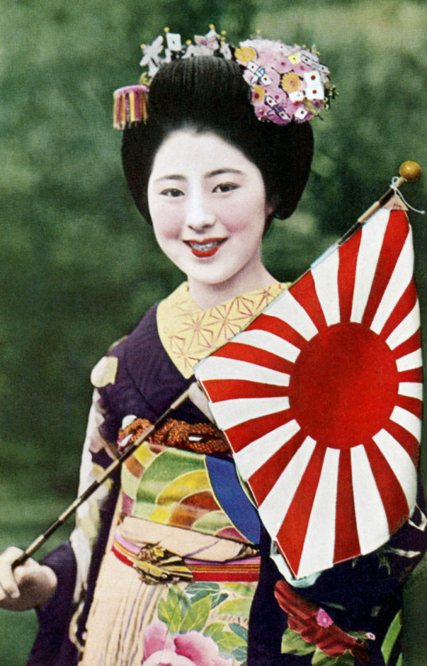 Ichimitsu of Ponto-cho 1939 (by Blue Ruin1)
“ Maiko (apprentice geisha) Ichimitsu appears in the 1939 Kamogawa Odori (Kamo River Dance) programme
”