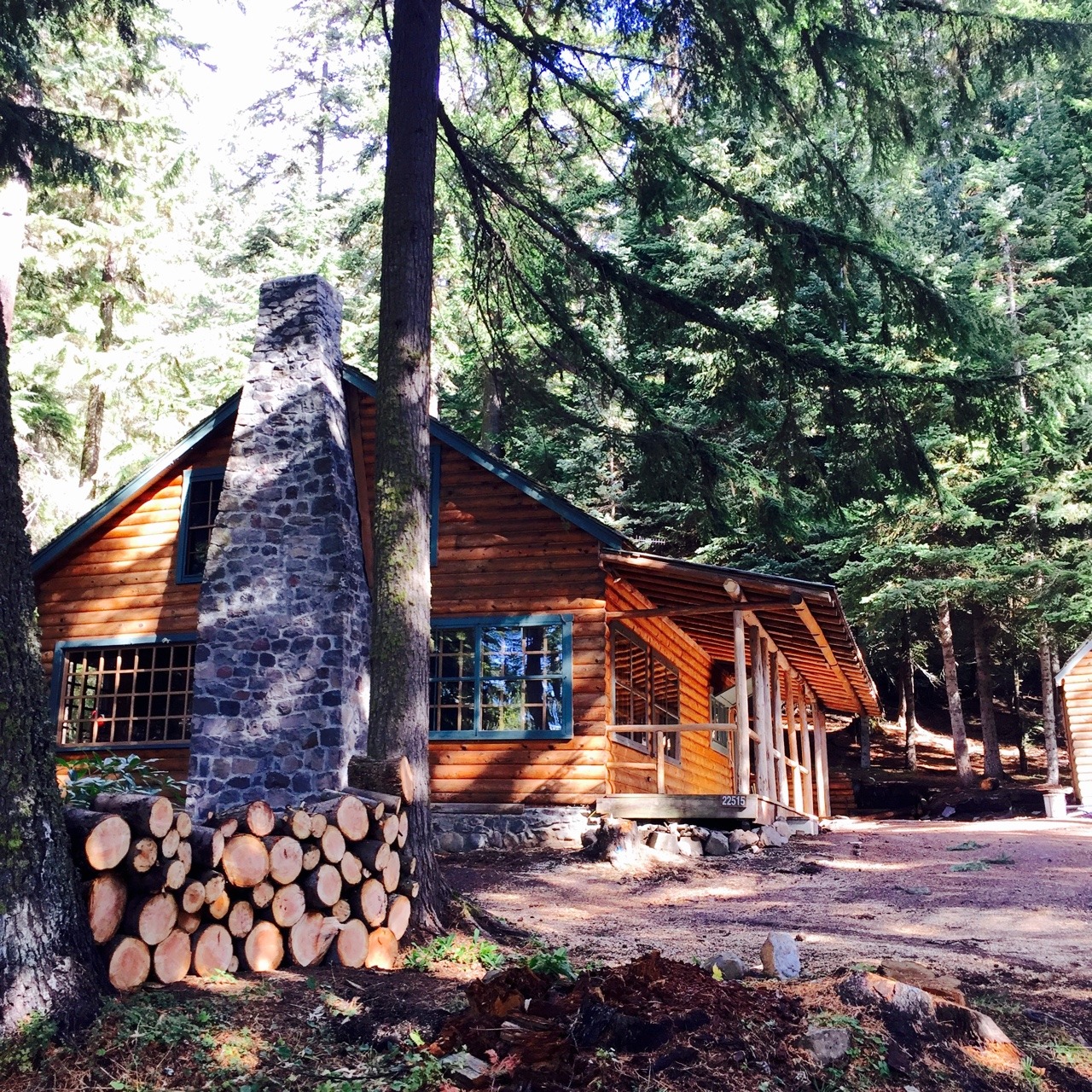 Wayne Denman Log Cabin Odell Lake Oregon