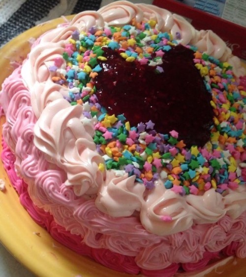 birthday cake pink sprinkles heart