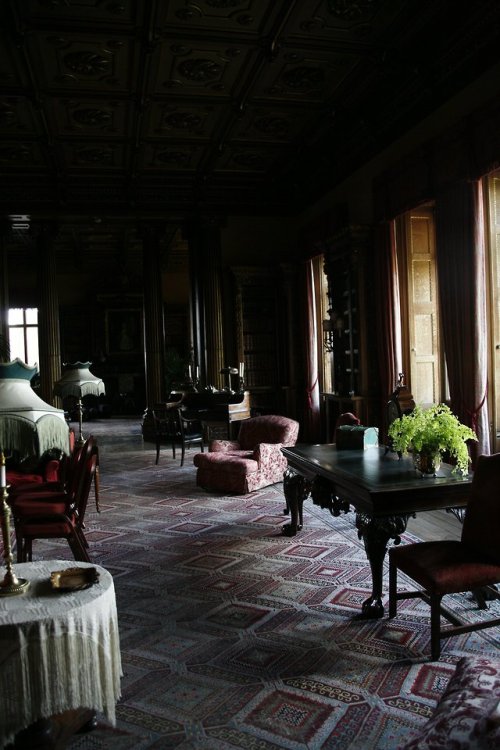 dirkbogardes:Interior sets of DOWNTON ABBEY. Highclere Castle,...